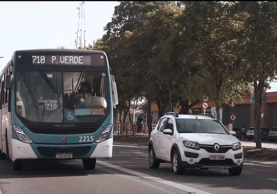 Faixa exclusiva garante agilidade no deslocamento do transporte público