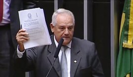 Dos deputados federais de AL, só Carimbão e JHC são contra anistia a caixa 2