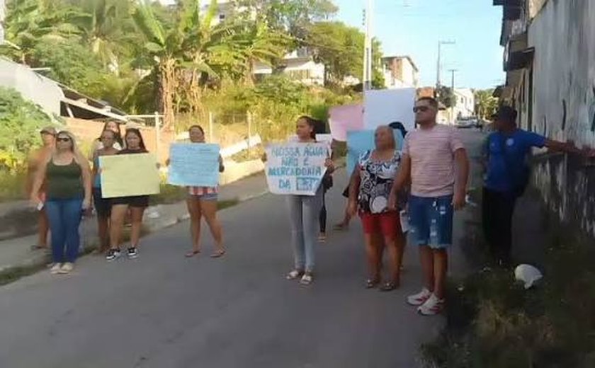 Guaxuma luta e protesta contra o avanço da BRK sobre os poços de água da comunidade