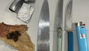 Guarda Municipal apreende armas brancas e drogas no bairro do Farol
