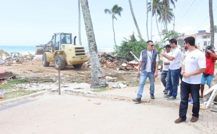 Orla do Francês passará por reurbanização após derrubada de barracas