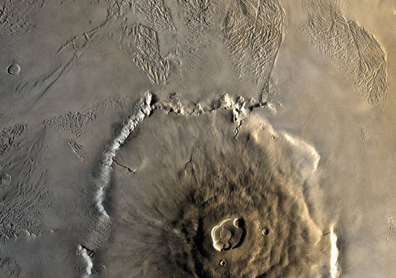 Superfície de Marte é totalmente fotografada por sonda chinesa