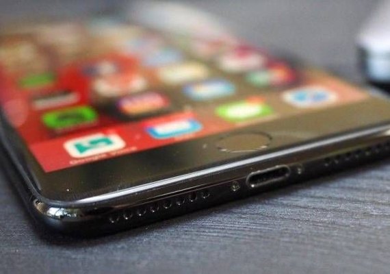 Leilão da Receita Federal tem dois iPhones 7 pelo preço de um