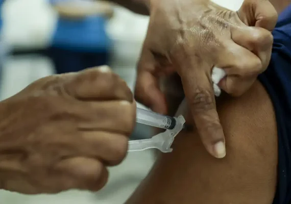 Casos de influenza A continuam a crescer no Brasil, diz Fiocruz