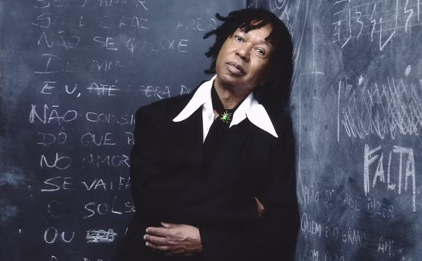 Djavan celebra 50 anos de carreira com turnê nacional “Djavanear – 50 anos. Só Sucessos”