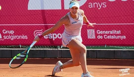 Tenista Laura Pigossi é campeã na Espanha e volta ao top 200