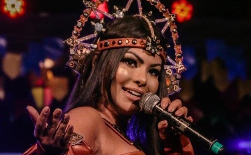 Laudo aponta 4 motivos para o falecimento da cantora Paulinha Abelha, do Calcinha Preta