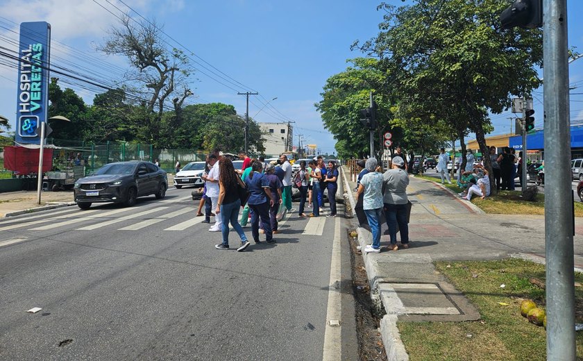 Enfermagem do Hospital Veredas retoma atos cobrando atrasos de repasses