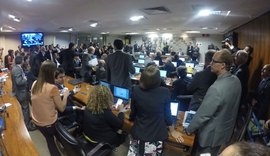 Comissão do Senado aprova relatório da reforma trabalhista