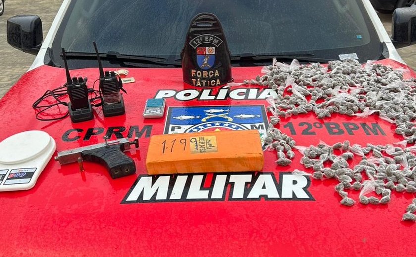 Polícia prende homem com radiocomunicadores, drogas e arma de fogo no Tabuleiro