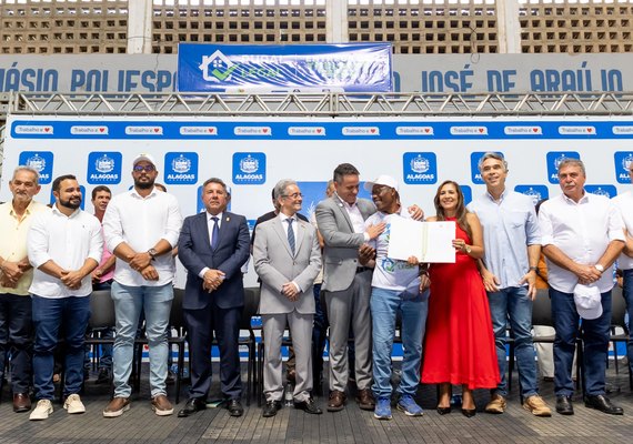 Governo de Alagoas e TJ/AL entregam mais de 600 títulos de terra em Mata Grande