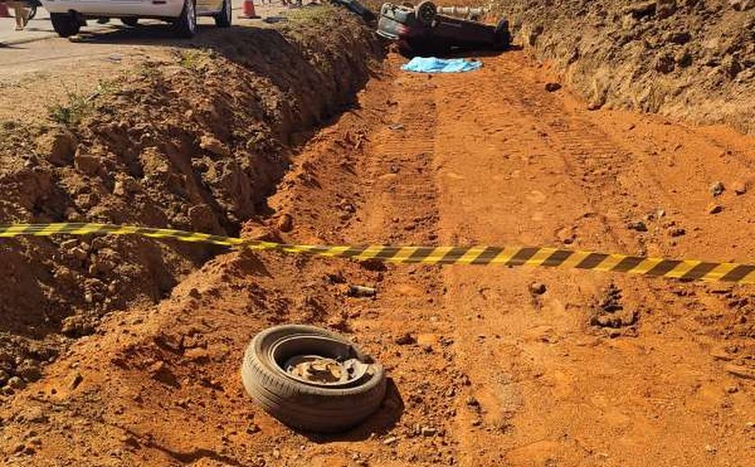 Capotamento deixa dois mortos na rodovia AL-130 em Maravilha