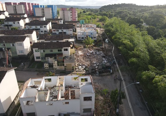 MPF assina acordo para reestruturação dos residenciais Vale Amazonas e Vale Parnaíba, em Maceió