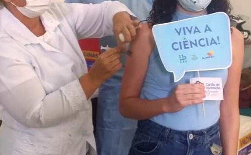 Hospital Portugal Ramalho inicia segunda etapa da vacinação para servidores