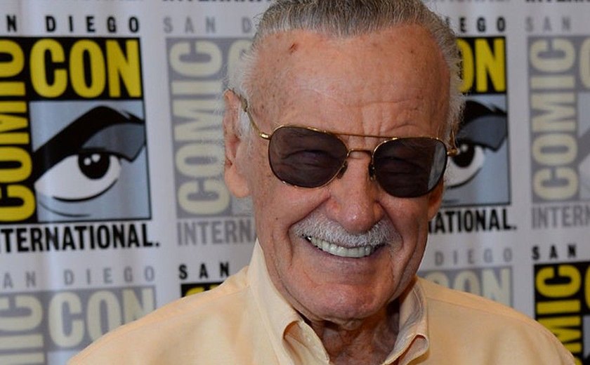Quadrinista Stan Lee promete super-herói latino até o fim de 2017
