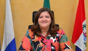 Delmiro: Ziane Costa inicia governo com jeito próprio de administrar