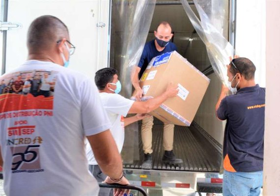 Alagoas vai receber mais 90.225 mil doses de vacinas contra a Covid-19