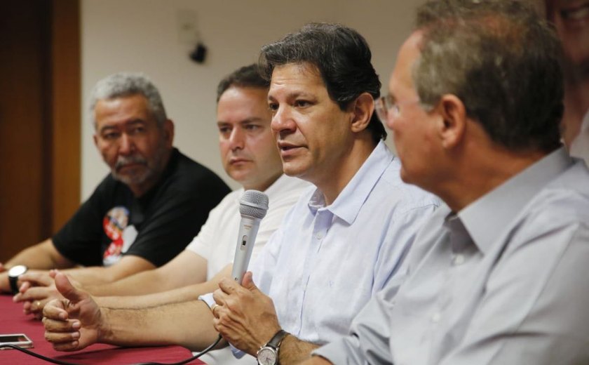 Em Maceió, Haddad ressalta o empenho do Senador Renan na defesa de Lula