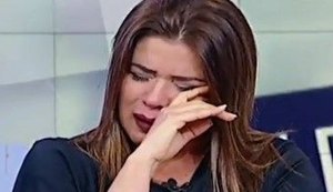 Mara Maravilha chora ao vivo e passa mal depois de ser detonada na internet