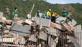 Número de mortos por terremoto na Venezuela sobe para 1.450