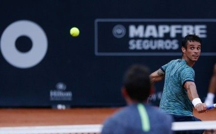 Rogerinho cai na estreia no ATP de São Paulo; Feijão bate argentino