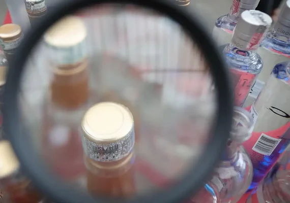 Brasil tem 47 casos de intoxicação por metanol; mortes chegam a nove