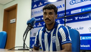 CSA apresenta Igor Guilherme e Ronaldo Mendes e projeta temporada 2026