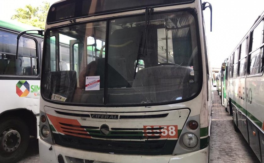 Idade máxima: Fiscalização da SMTT lacra 50 ônibus na capital alagoana