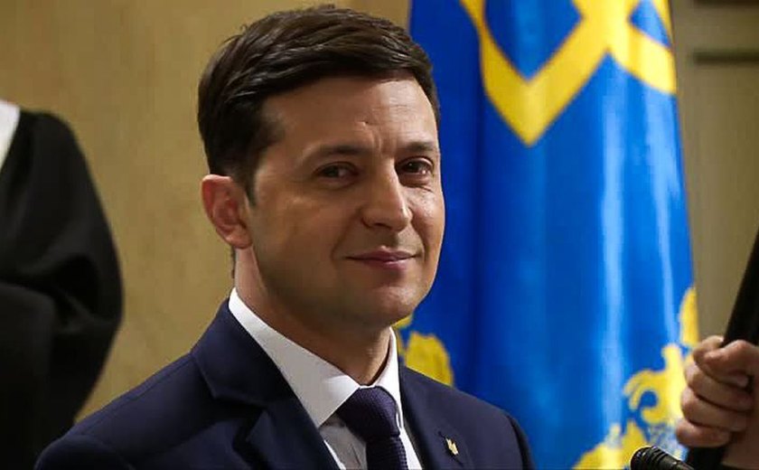 Presidente da Ucrânia é hospitalizado com Covid-19