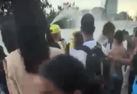 Agentes usam spray de pimenta para dispersar confusão de alunas; pais foram convocados