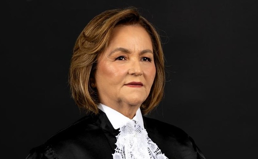 Ministra Marluce Caldas é homenageada com nome em comenda pela ABMCJ/AL