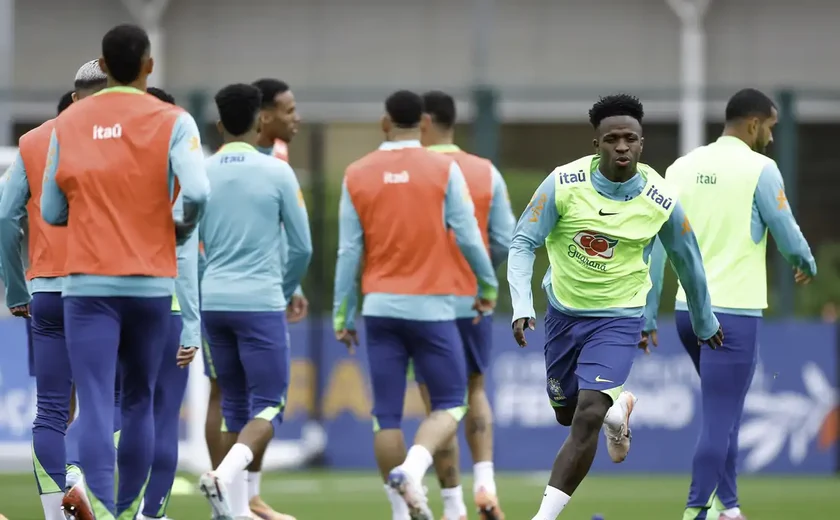 Vinicius Júnior diz que seleção evolui sob comando de Carlo Ancelotti