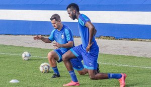 CSA trabalha no mercado da bola por mais reforços