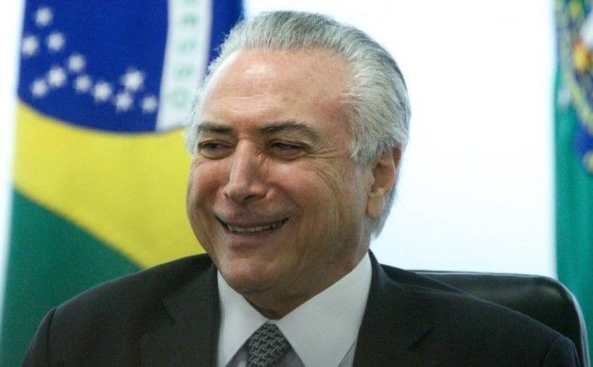 'Acredito plenamente. Ele só me dá provas de lealdade', diz Temer sobre Maia