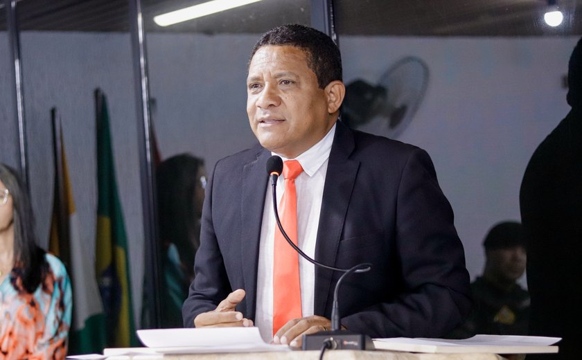 Da Secretaria de Estado para o Congresso; ex-prefeito visa ser a voz dos municípios em Brasília