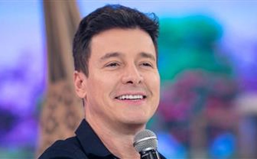 Apresentador Rodrigo Faro assina contrato para voltar à TV Globo