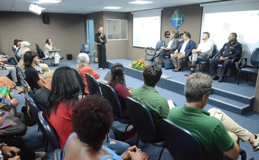 Seminário-Oficina discute futuro da orla de Maceió