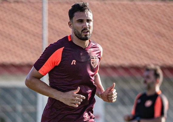 CRB mexe na zaga para encarar o Avaí no sábado