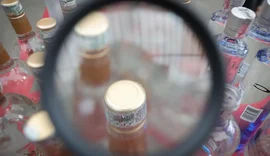 Casos confirmados de intoxicação por metanol chegam a 59 no país