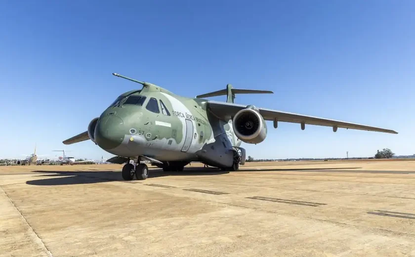 FAB envia avião com equipes de busca à Venezuela