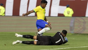 Com pênalti perdido por Endrick, Brasil é derrotado pelo Paraguai no Pré-Olímpico
