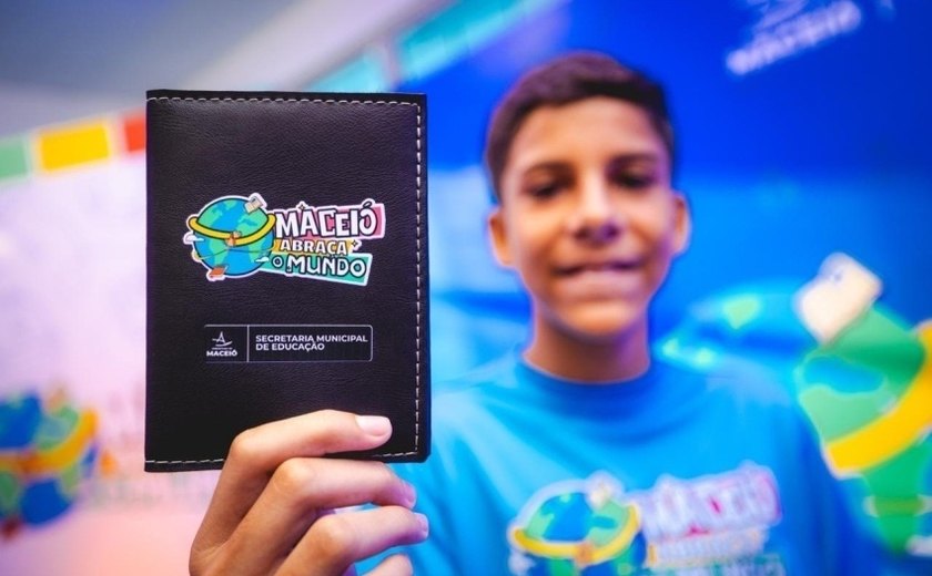 Prefeitura leva mais 50 alunos da rede municipal para intercâmbio na Inglaterra