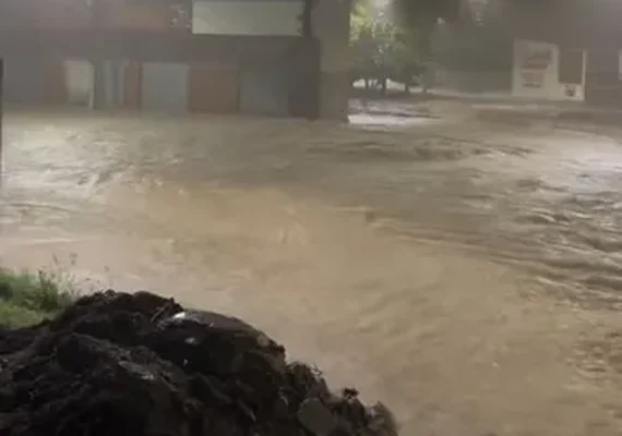Fortes chuvas provocam alagamentos e deixam comunidades isoladas no Alto Sertão de AL