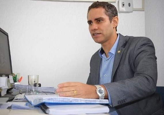 MPE denuncia ex-prefeito de Campo Grande trinta e sete vezes