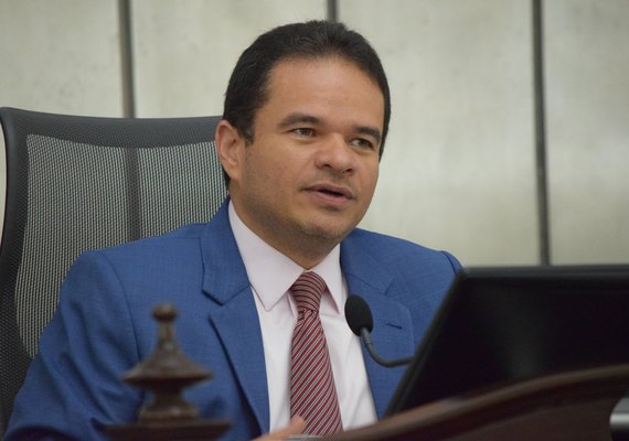 Assembleia Legislativa promulga licença-prêmio para membros do Judiciário