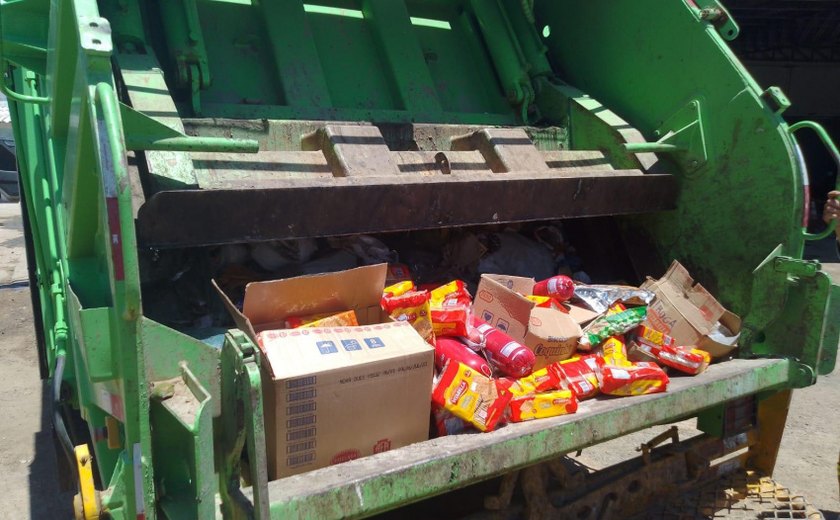 Vigilância Sanitária apreende 1.350 kg de produtos fora da validade durante o fim de semana