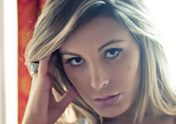 Urach revela que tomava mamadeira aos 25 e condena passado: 'Repugnante'