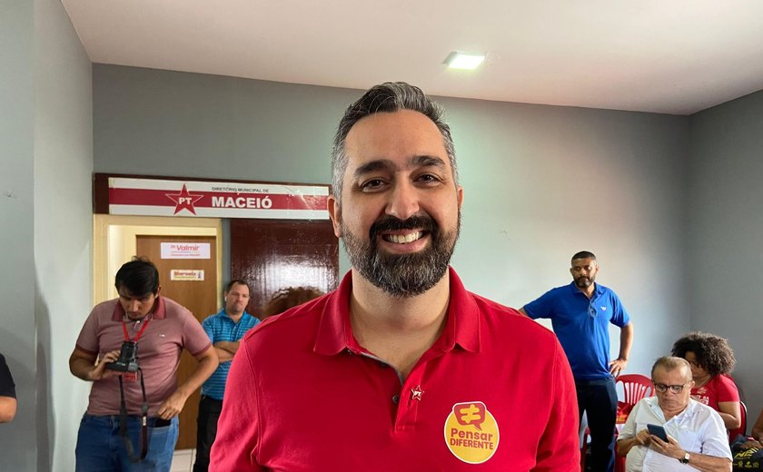 Basile Christopoulos defende projeto progressista para Maceió em convenção