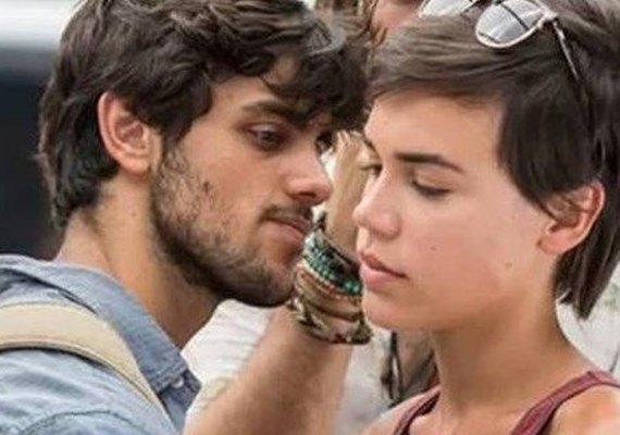 'Totalmente Demais': Jonatas assume namoro com Leila