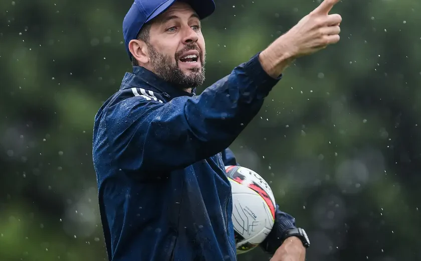 Internacional anuncia a contratação do uruguaio Paulo Pezzolano